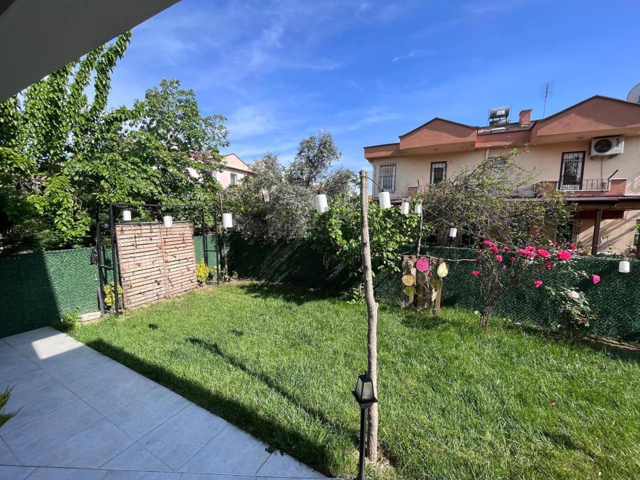 Vilă Yesil Panjurlu Bahceli